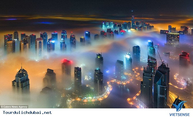 Bình minh Dubai trong lớp sương mù nhiều mầu sắc - Ảnh 4 Bình minh Dubai trong lớp sương mù nhiều mầu sắc - Ảnh 4