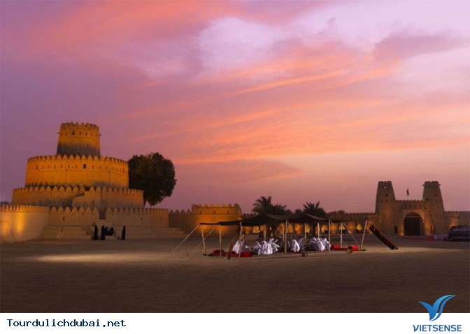 Pháo đài Al Jahili Pháo đài Al Jahili