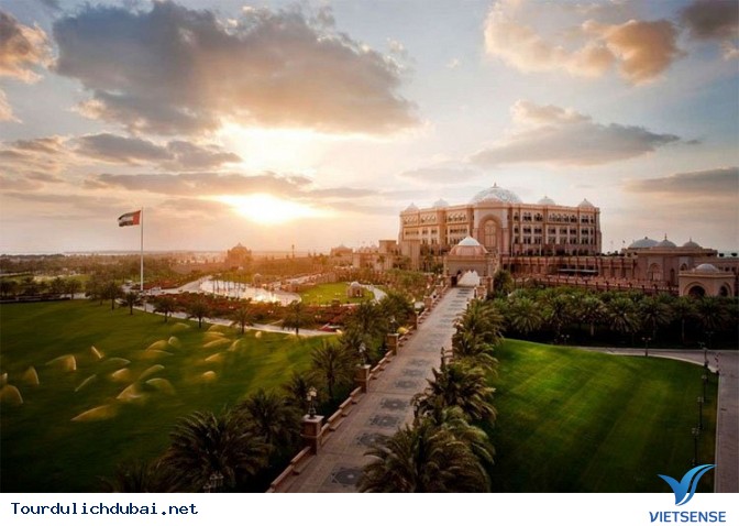 Nhưng Trải nghiệm thú vị khi tới Abu Dhabi hàng xóm của Dubai - Ảnh 18 Nhưng Trải nghiệm thú vị khi tới Abu Dhabi hàng xóm của Dubai - Ảnh 18