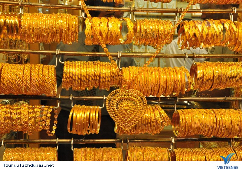 Cách dùng vàng có 1-0-2 ở Dubai - Ảnh 2 Cách dùng vàng có 1-0-2 ở Dubai - Ảnh 2