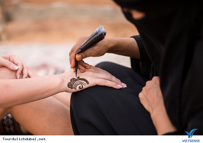 Đón Năm Mới Bằng Chuyến Đi Cưỡi Lạc Đà Qua Sa Mạc Tại Dubai - Ảnh 4 Đón Năm Mới Bằng Chuyến Đi Cưỡi Lạc Đà Qua Sa Mạc Tại Dubai - Ảnh 4