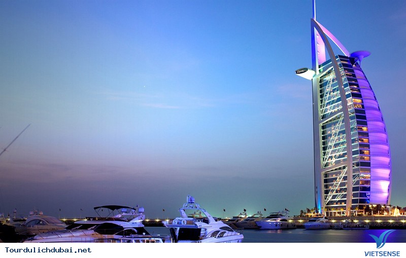 Đừng để lạc khi đến Abu Dhabi - Ảnh 1 Đừng để lạc khi đến Abu Dhabi - Ảnh 1