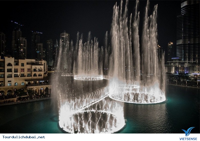 Tòa tháp Infinity Tower Tòa tháp Infinity Tower