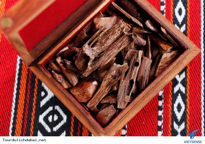 Oudh và Bakhoor - Ảnh 1 Oudh và Bakhoor - Ảnh 1