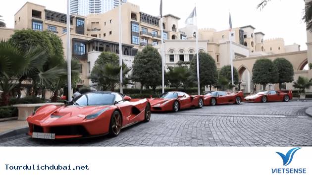 Khám phá Dubai trên những siêu xe - Ảnh 1