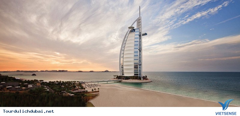 Tận hưởng cảm giác thư thái hiếm có trên bãi biển tuyệt vời ở Dubai - Ảnh 2