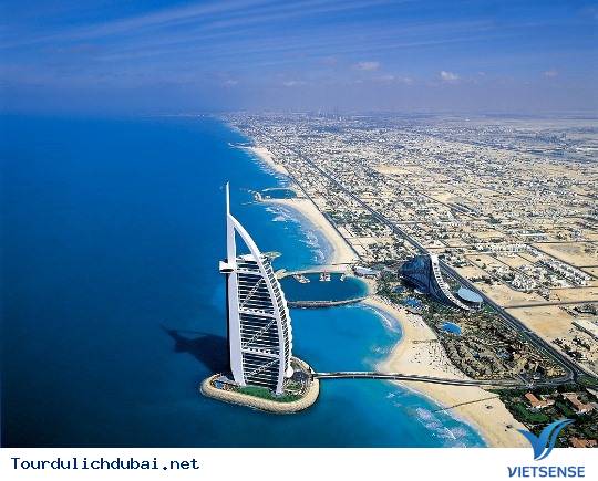 Lang thang dọc bờ biển, ngắm nhìn Vịnh Ba Tư Lang thang dọc bờ biển, ngắm nhìn Vịnh Ba Tư