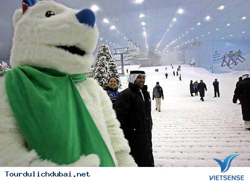 Khu trượt băng trong nhà ở Mall of Emirates Khu trượt băng trong nhà ở Mall of Emirates
