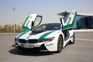 Cảnh sát Dubai sử dụng siêu xe đi tuần tra - Ảnh 1 Cảnh sát Dubai sử dụng siêu xe đi tuần tra - Ảnh 1