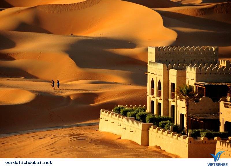 Chuyện thật như đùa: nghỉ mát trên sa mạc - Ảnh 8