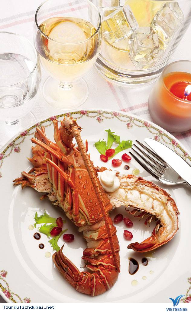 Bàn ăn thịnh soạn kiểu Brazil Bàn ăn thịnh soạn kiểu Brazil