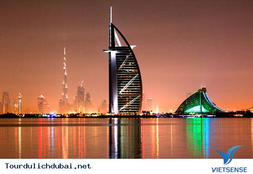 Trải nghiệm Dubai Hồi giáo - Ảnh 1 Trải nghiệm Dubai Hồi giáo - Ảnh 1