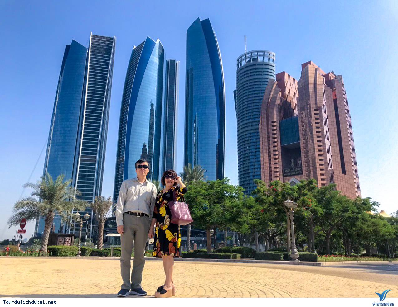 Đoàn Khách Ghép Hành Trình 6-11/11 - Ảnh 10 Đoàn Khách Ghép Hành Trình 6-11/11 - Ảnh 10