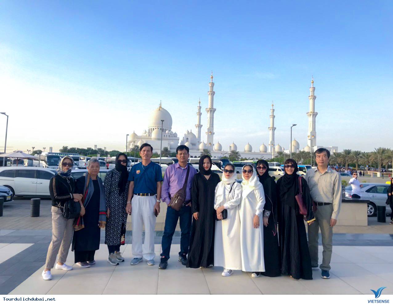 Đoàn Khách Ghép Hành Trình 6-11/11 - Ảnh 2 Đoàn Khách Ghép Hành Trình 6-11/11 - Ảnh 2