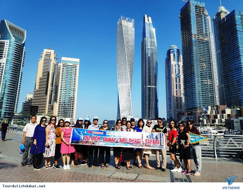 Hình ảnh đoàn Dubai 23/10-28/10 - Ảnh 2
