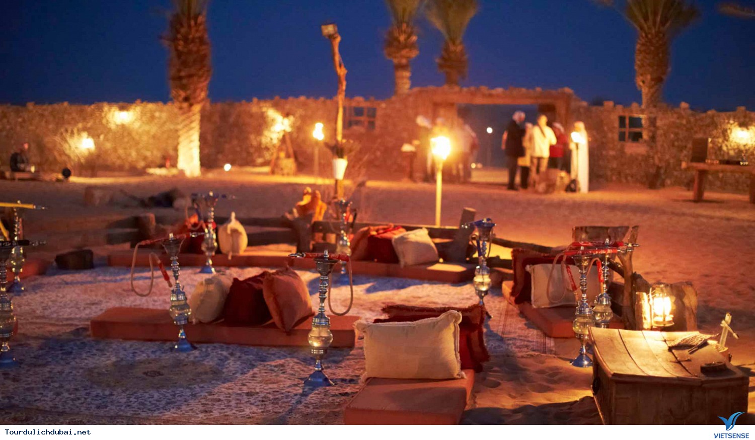 Khám Phá Hành Trình Cho Bữa Ăn Tối Trên Sa Mạc Safari - Ảnh 2 Khám Phá Hành Trình Cho Bữa Ăn Tối Trên Sa Mạc Safari - Ảnh 2