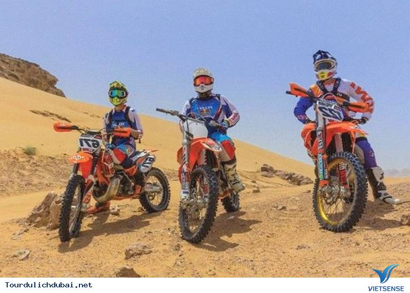 Đua xe mô tô trên cát Đua xe mô tô trên cát