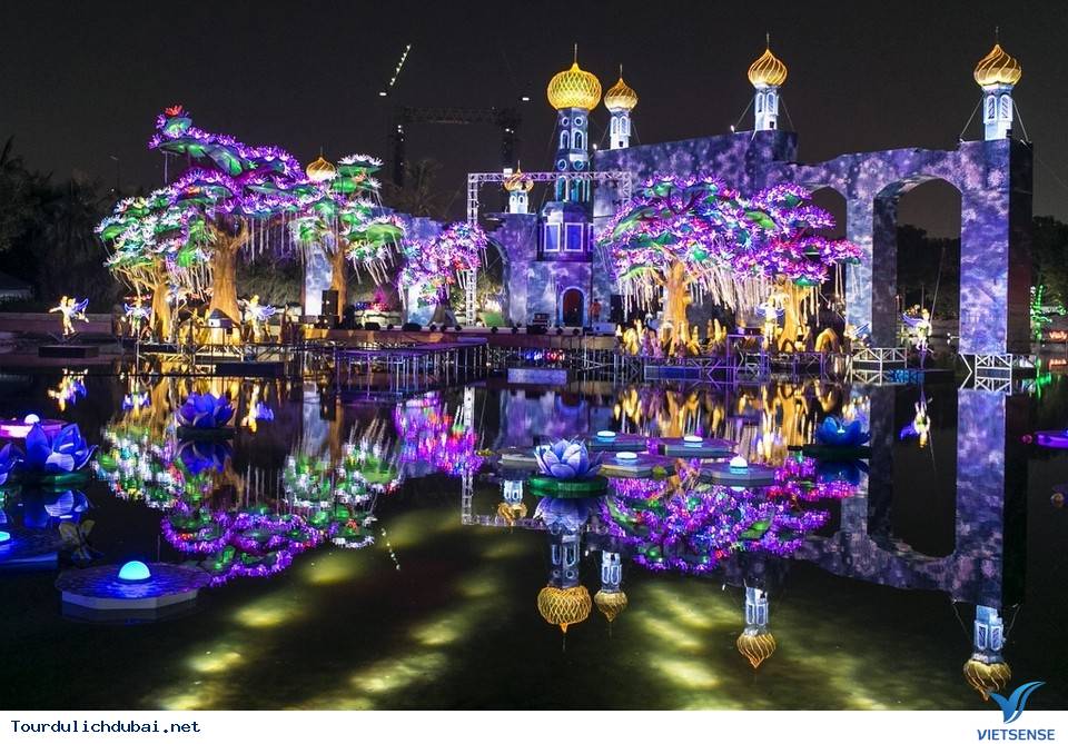 Khu vườn mới ở Dubai lập kỷ lục Guiness? - Ảnh 1 Khu vườn mới ở Dubai lập kỷ lục Guiness? - Ảnh 1