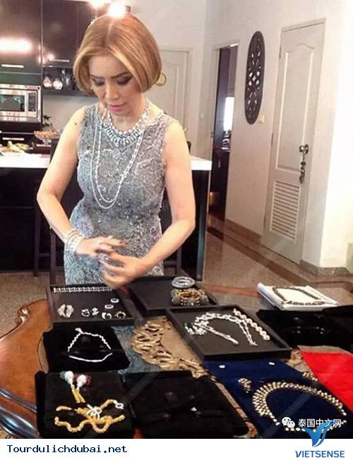 Lấy chồng Dubai: Lọ Lem Thái Lan 60 tuổi tiêu 2 tỷ mỗi ngày - Ảnh 6
