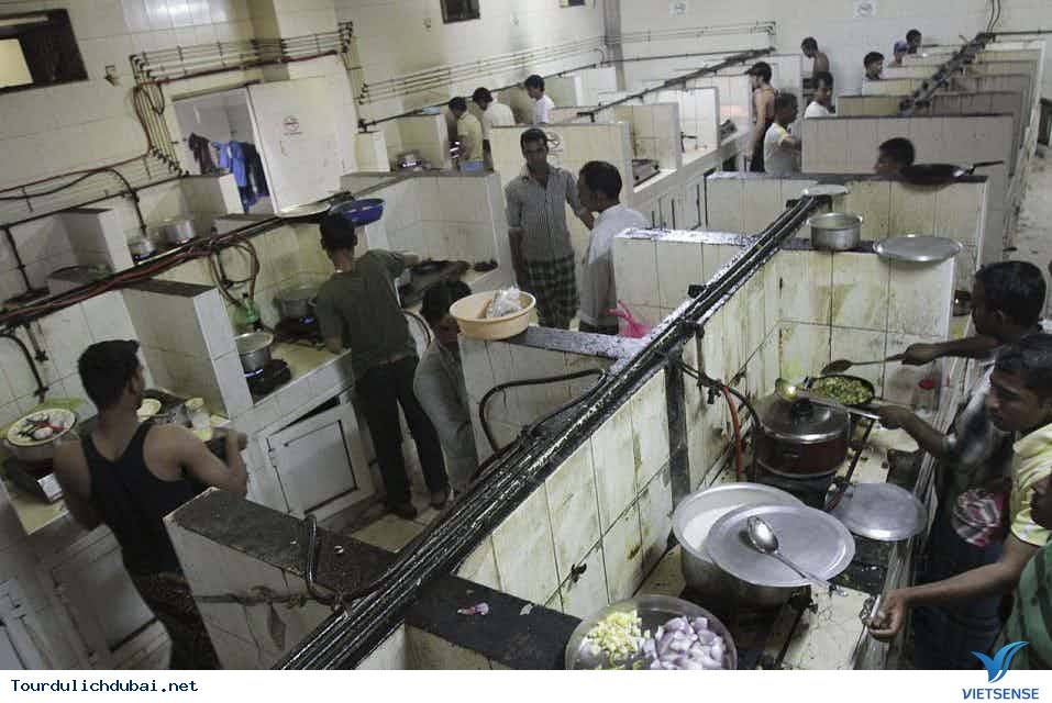 Những sự thực phũ phàng tại thành phố Dubai - Ảnh 9