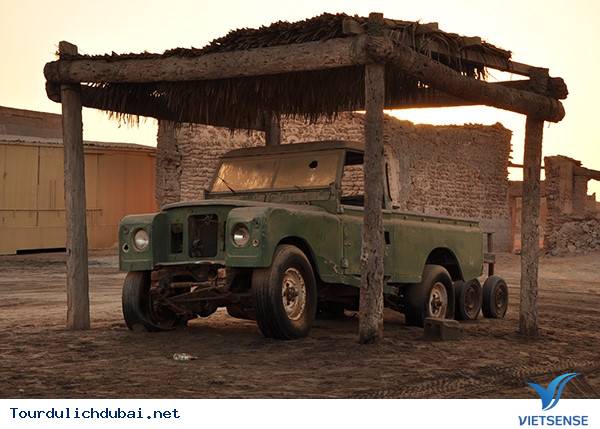 Làng Đảo đỏ bị bỏ hoang - Ảnh 2 Làng Đảo đỏ bị bỏ hoang - Ảnh 2