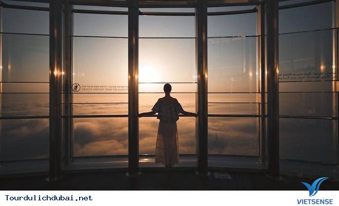 Thưởng ngoạn sương mù huyền ảo trên tòa nhà chọc trời ở Dubai - Ảnh 6 Thưởng ngoạn sương mù huyền ảo trên tòa nhà chọc trời ở Dubai - Ảnh 6