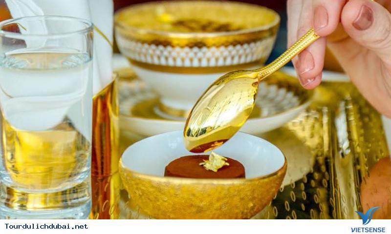 Xu Hướng Đồ Ăn Nào Cũng Thêm Vàng Ở Dubai - Ảnh 2 Xu Hướng Đồ Ăn Nào Cũng Thêm Vàng Ở Dubai - Ảnh 2